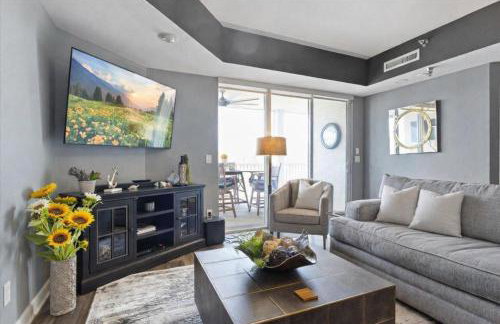 Modern Decor, Views, Grill, Workstation, Boat + 2 PWC Slips & Resort-Style Amenities - Foto 2