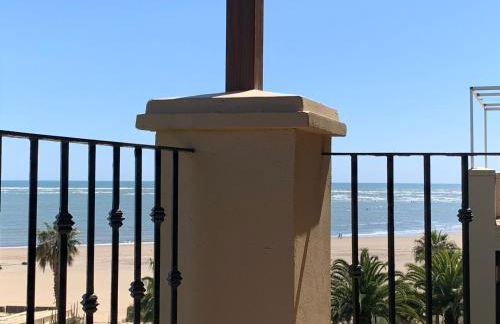 Mirando al mar. Primera linea de playa - Foto 4