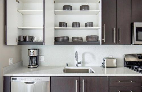 Redwood City 2BR w WD Pool BBQ nr Caltrain SFO-506 - Foto 7