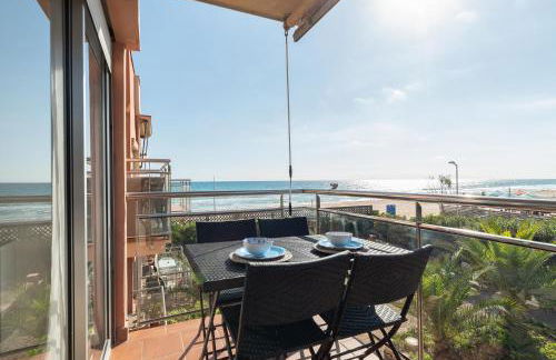 Ocean view apartment renovated - Photo 1