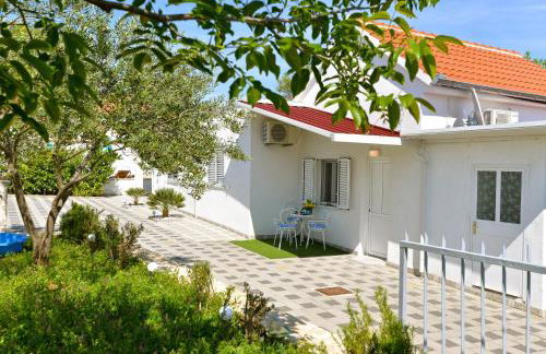 Family-friendly holiday home with private pool near Vodice - Foto 7