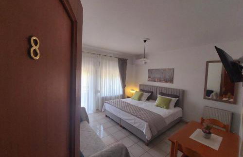 Eleni's Apartments Igoumenitsa - Γκαρσονιέρα 2ου ορόφου επιπλωμένη, εξοπλισμένη - Foto 2