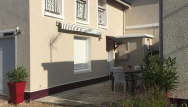 A pied, 300m de la plage et 500m du village - Photo 3, Garden