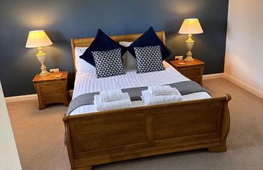 1 bed - Sleeps3 - Free Parking - 5 min to Centre - Foto 1