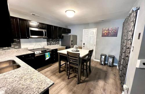 Luxury Townhome Jacksonville, NC - Foto 16