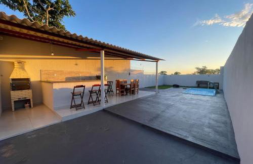 Casa com piscina e garagem privativa - Foto 11