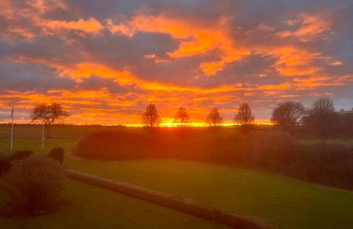 North Farm fits 1-6 people - Photo 4