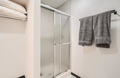 Modern Home In West Denver 15 Min Close To Downtown - Photo 14