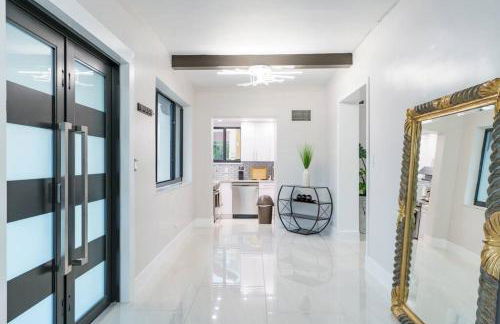 New Miami & Calle Ocho Home with Arcade! - Foto 38