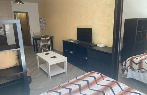 LARRA LA MEJOR OPCION PARA VER LA WARNER - Foto 3