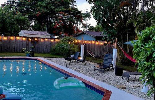 Heated Pool Private Duplex House, BBQ, Parking, WiFi - Foto 16