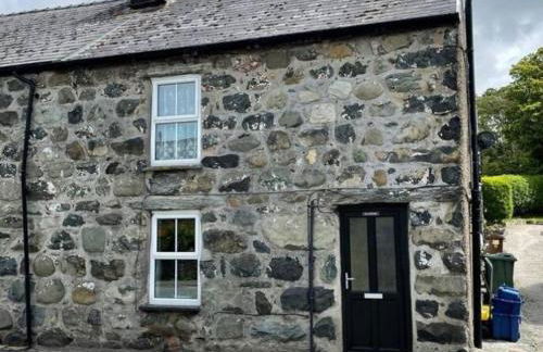 Glasfor Cottage - Photo 1