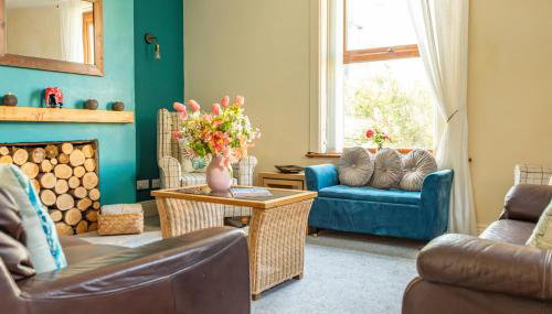 Dog Friendly Cosy Coastal Cottage with Sea Views - Foto 5