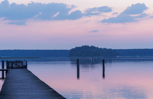 Cozy Holiday Home with Wood Burning Stove near Water - Foto 28