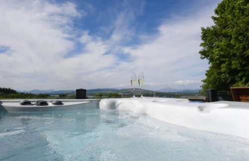 Super King Lodge-Sleeps 2-HotTub-Sea View - Foto 1