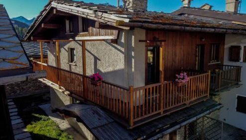 Baita Plagnol Near Sestriere Ski Slopes - Foto 1