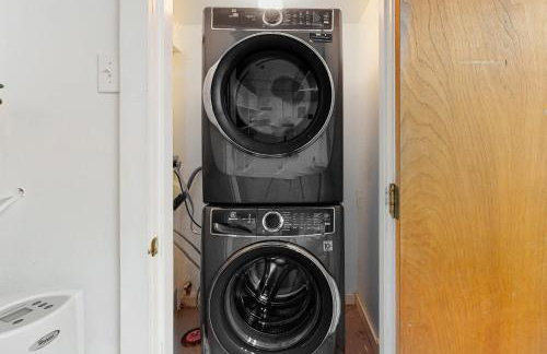 Victory On Vine - Photo 2