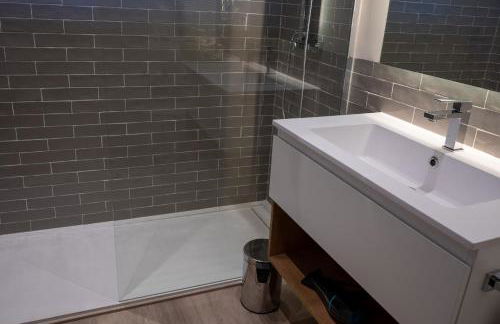 Villa de Lujo para familias y empresas - Photo 36