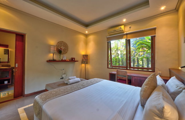 Rumah Taman - Foto 1