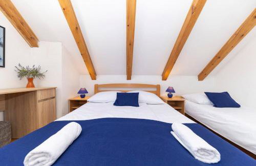 SPA HOLIDAY HOUSE REŽEK - Lovinac - Foto 29