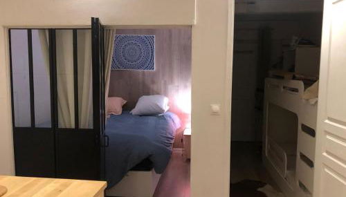 Les alpages - lit queen size - centre station - Foto 3