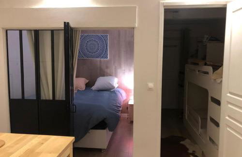 Les alpages - lit queen size - centre station - Foto 3