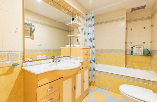 Penthouse Duplex in a 4 floors spanish house -8 min to center by Metro - Foto 23