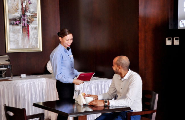 Ewan Ajman Suites Hotel - Photo 47