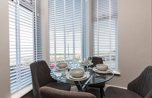 Stylish Seafront Apartment - Sleeps 6 - Gateway to the Lakes - Photo 6