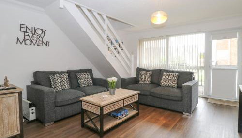 102 Waterside Park - Photo 2