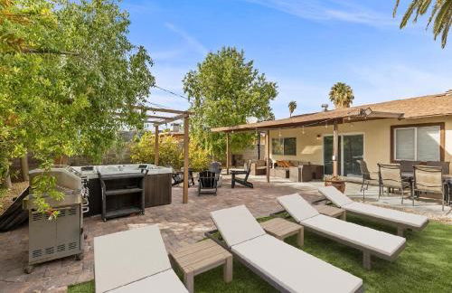 Stylish home with pool and spa - Foto 30