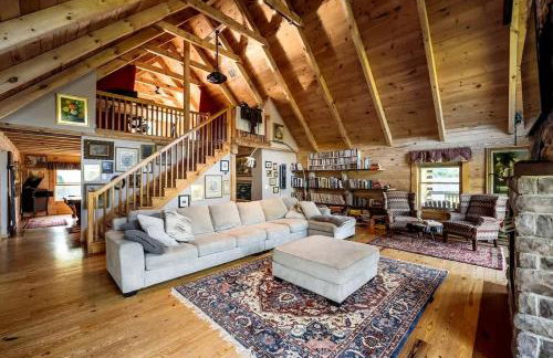 Luxurious Log Cabin with Game Room & Fireplace near Princeton in New Hope, Pennsylvania - Foto 4