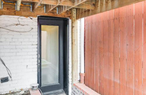 Walkable Location Modern DC Apt with Yard Access! - Foto 20