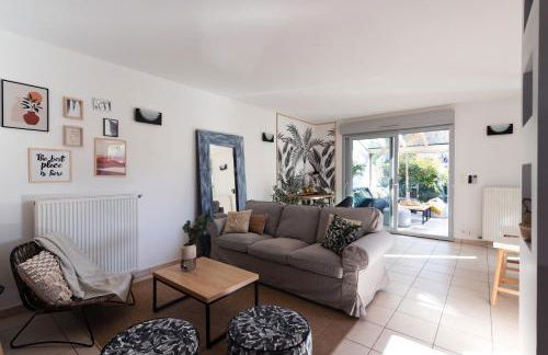 Guilhermy - Maison contemporaine avec jardin - Foto 2