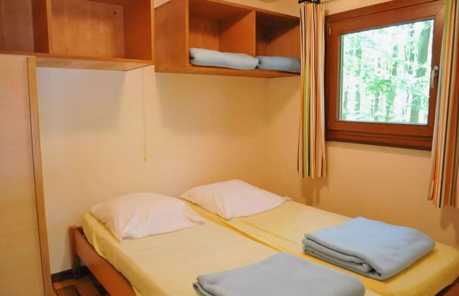 Cozy, Wooden Chalet With a Microwave, Located in a Forest - Foto 2