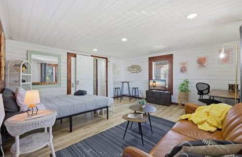 Modern Studio • Balcony • Pet Friendly - Foto 10