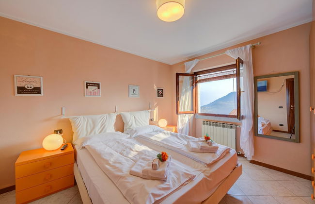 Casa Angiolina Lake Mountain View - Photo 13