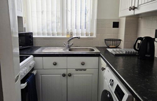 Willow Retreat - House in Burbage- Sleeps2- Garden - Photo 25