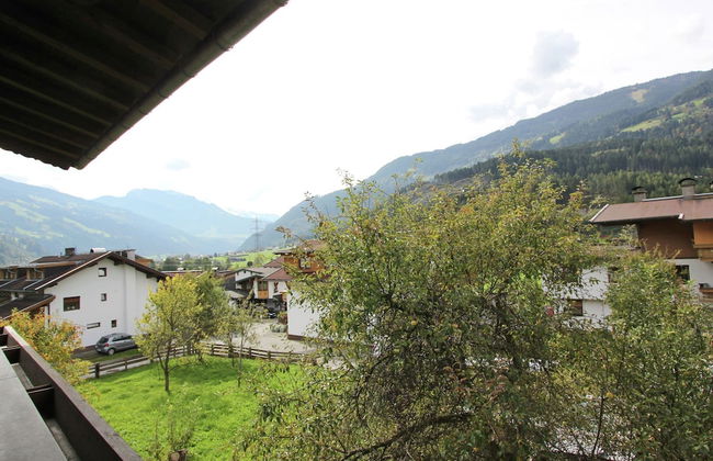 Apartment in Stumm Near Ski Slopes - Photo 24