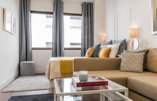 1 step to retiro park and gran via-prado museum - Photo 28