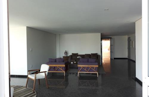 Apto Varanda Gourmet Pé na Areia, Domingo saída até as 20horas - Foto 37