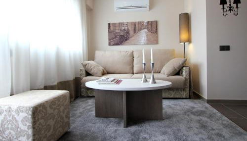 Pierre & Vacances Barcelona Sants - Foto 3