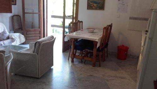 CASA-B- pequeño conjunto adosados - Foto 2