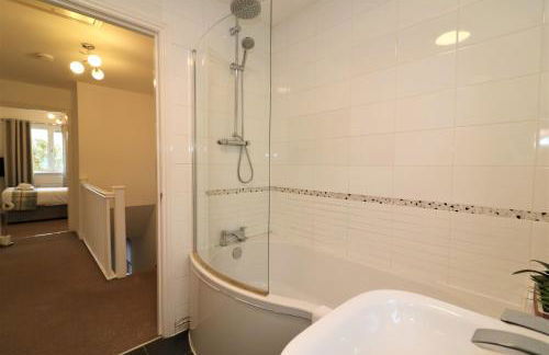 Signature - Angus House Glasgow - Photo 68