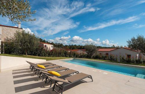 Besonderes Steinhaus mit Privatpool, Panoramablick, Garten, Grill, Waschmaschine - Foto 6