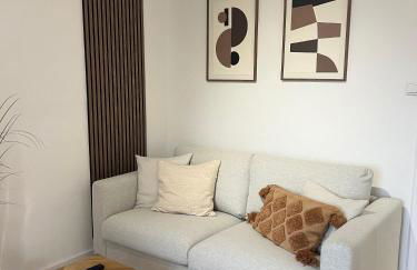 MEGHA Living - 2 Zimmer Appartments mit Küche - Zentral - Foto 1