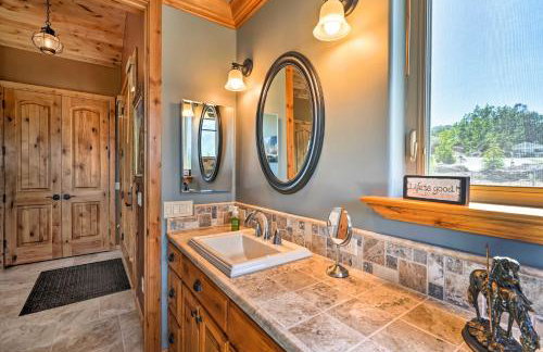 28 Mi to Yosemite: Lovely Mtn Cottage w/ Deck! - Foto 16