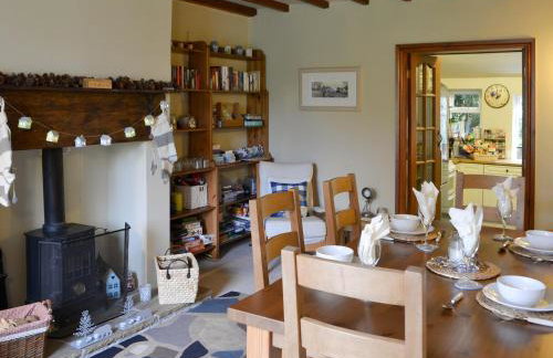 Blue House Cottage - Photo 4