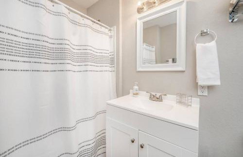 4 Bed 2 Bath Home by College Hill and Hospitals - Foto 17