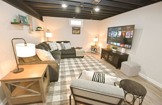 Modern 5 Bedroom Home Sleeps up to 12 15 min Walk to ND 2329 - Foto 22